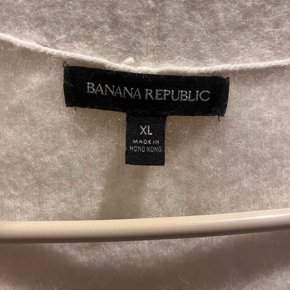 Banana Republic Wool and Alpaca Cream cardigan in XL - Picture 2 of 4